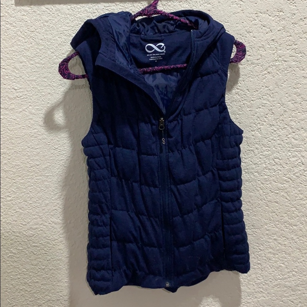 Blank Noir Hooded Vest